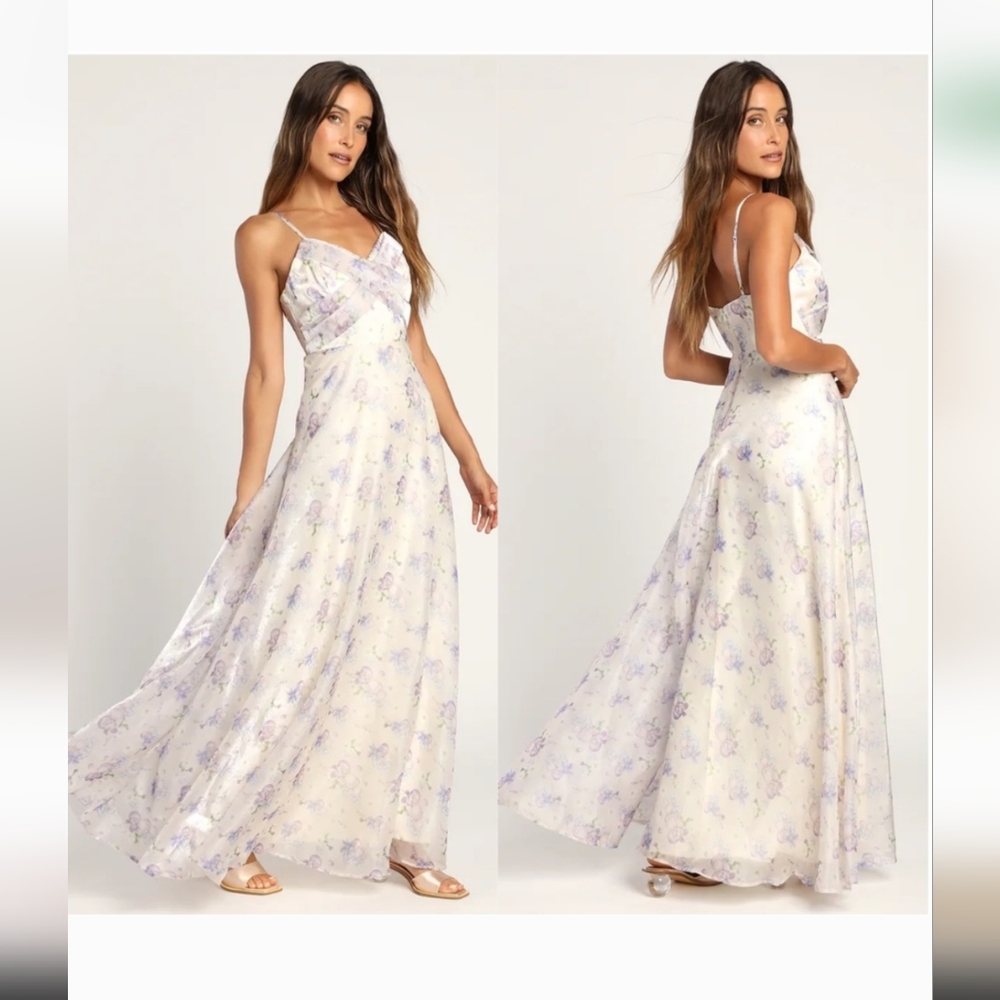 Beautiful Lulus floral dress